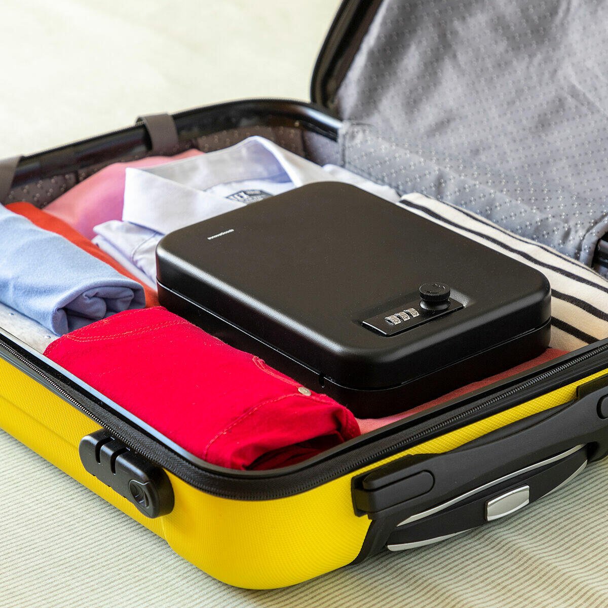 Caja Fuerte Portátil con Cable de Seguridad Prisaven